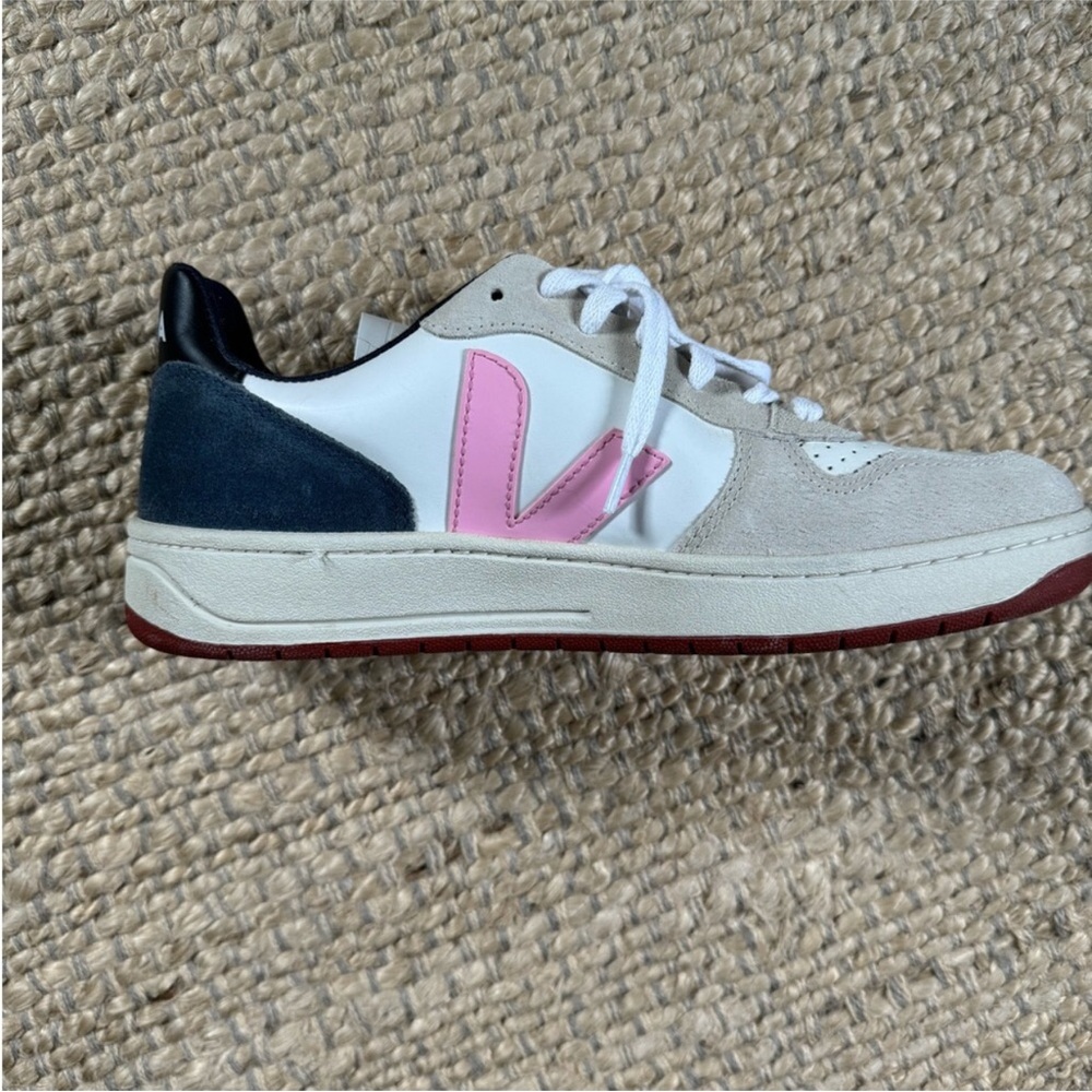 Navy and Pink Veja